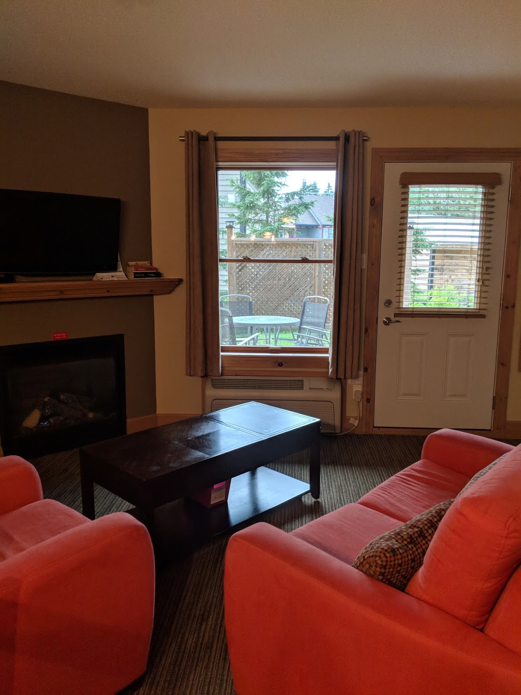 Les Suites de la Gare | 860 Rue Coupal, Mont-Tremblant, QC J8E 2P1, Canada | Phone: (819) 717-1566
