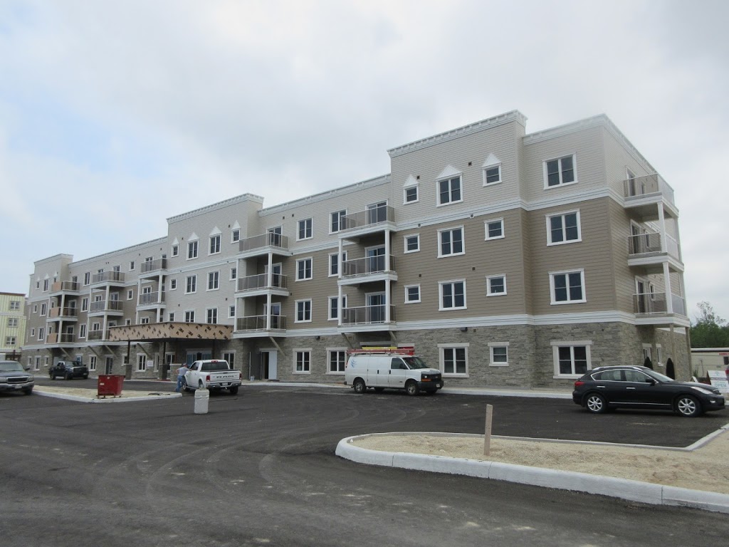 Balmoral Place Retirement Community | 8 Harbour St W, Collingwood, ON L9Y 5B4, Canada | Phone: (705) 444-9898