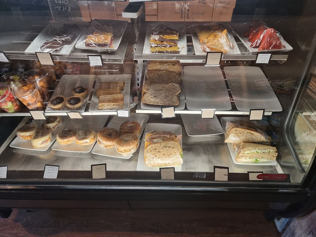 Dellas Cafe and Gift Shop | 10725 Pacific Rim Hwy, Port Alberni, BC V9Y 8Z8, Canada | Phone: (250) 723-2722