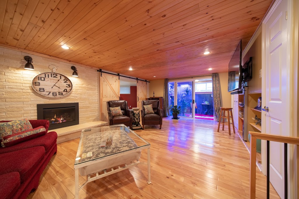 ErieView Lair | 41 Erie View Rd, Leamington, ON N8H 4E8, Canada | Phone: (519) 890-7540
