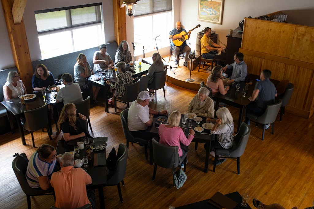 Glenora Inn & Distillery | 13727 Highway 19, Mabou, NS B0E 1X0, Canada | Phone: (902) 258-2662