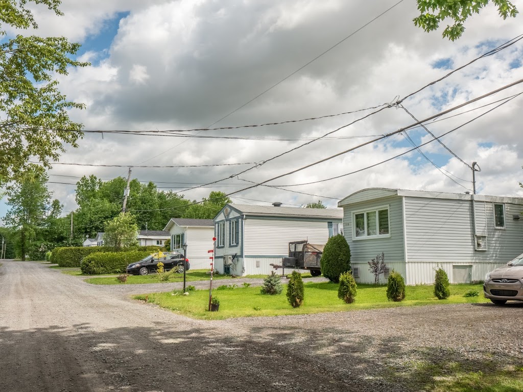 LES DOMAINES EL | 91 Rue du Domaine Dufour, Saint-Esprit, QC J0K 2L0, Canada | Phone: (450) 705-3612