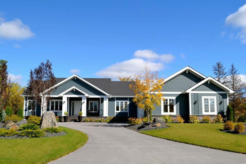 Mannington Custom Homes | 2495 Henderson Hwy, East Saint Paul, MB R2E 0C2, Canada | Phone: (204) 661-2166