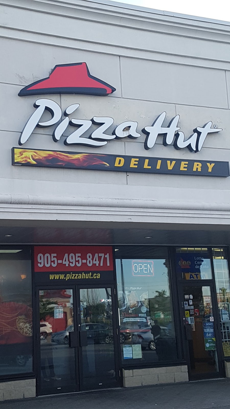 Pizza Hut | 10088 McLaughlin Rd #12, Brampton, ON L7A 2X6, Canada | Phone: (905) 495-8471