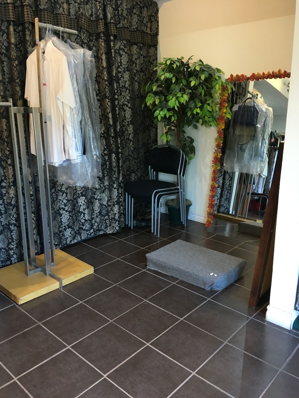 North York Custom Tailoring and Alterations | point of interest | 4632 Yonge St, North York, ON M2N 5M1, Canada | 4162180721 OR +1 416-218-0721