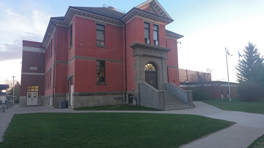 Spitzee Elementary School | 409 Macleod Trail SW, High River, AB T1V 1B4, Canada | Phone: (403) 652-2376