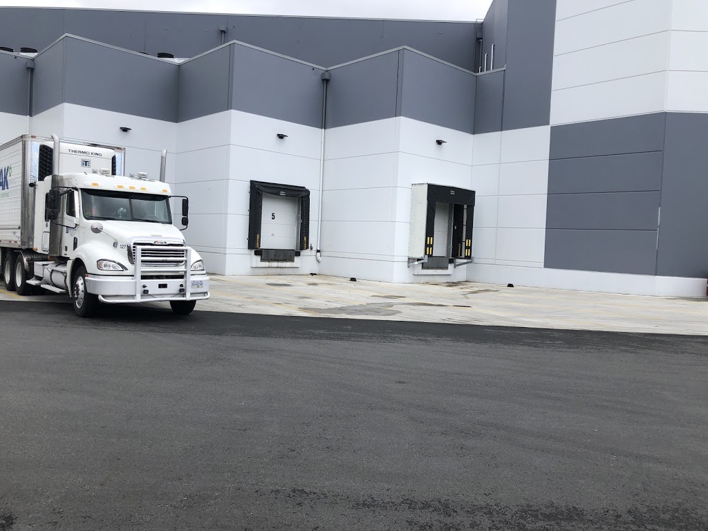 Radius Transport Ltd | 2525 188 St, Surrey, BC V3Z 2A1, Canada | Phone: (604) 882-0010