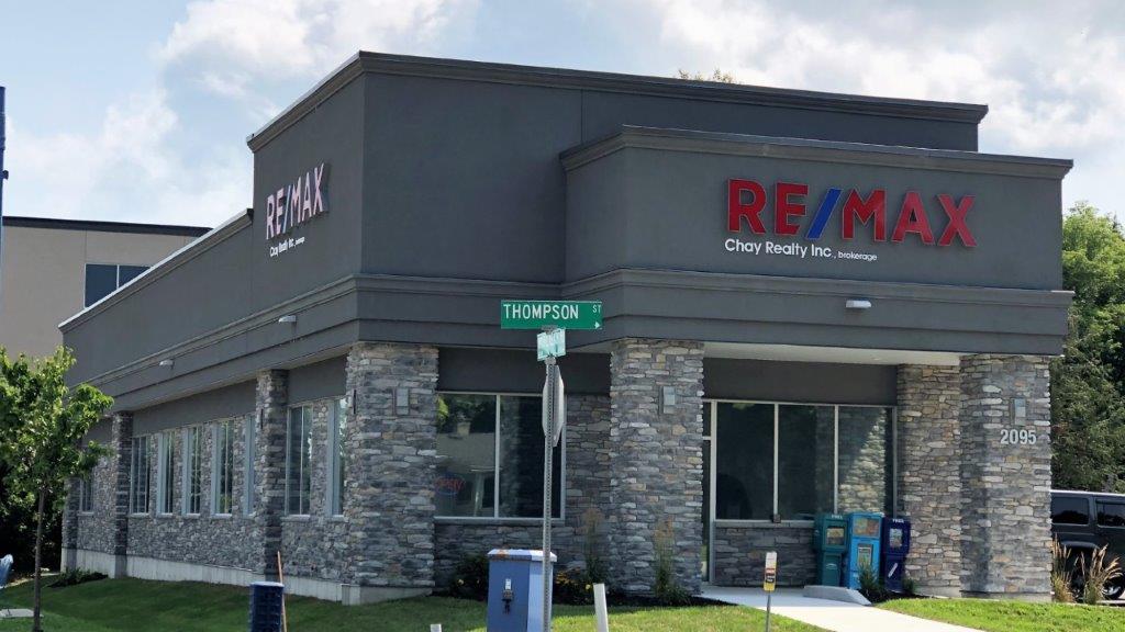 RE/MAX Hallmark Chay Realty Brokerage | 2095 Thompson St, Innisfil, ON L9S 1T1, Canada | Phone: (705) 431-7100