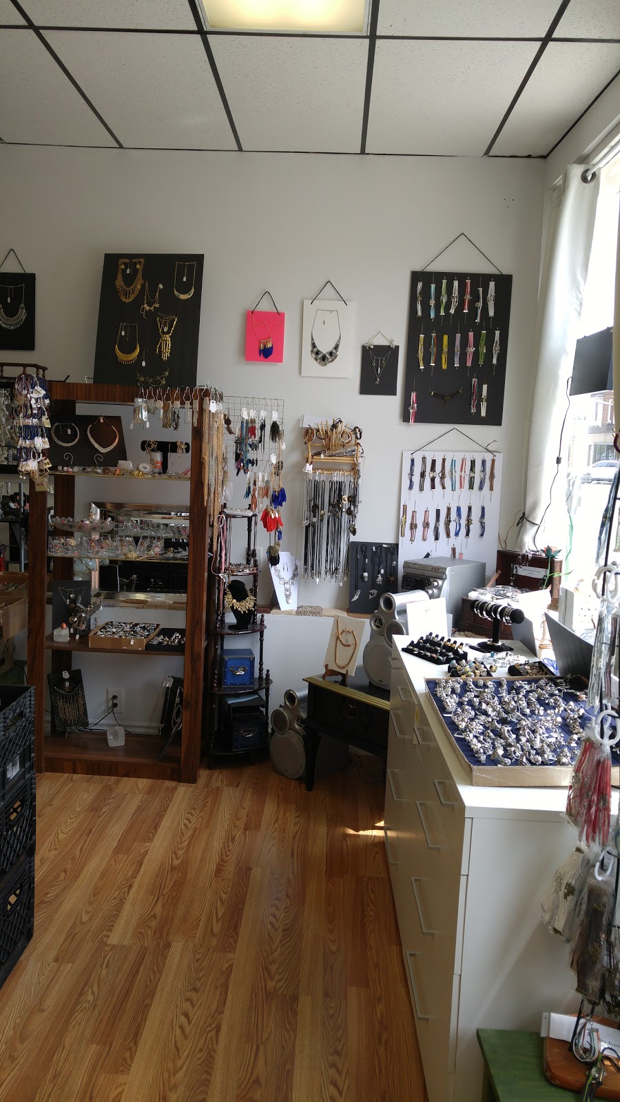 Sharonnekes | the back by Science City, 749 Felix Ave, Windsor, ON N9B 2V6, Canada | Phone: (226) 757-3498