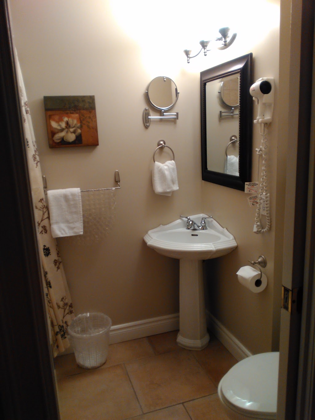 Motel Derfal | 1435 Rue Notre-Dame, Repentigny, QC J5Y 3X3, Canada | Phone: (450) 585-6444