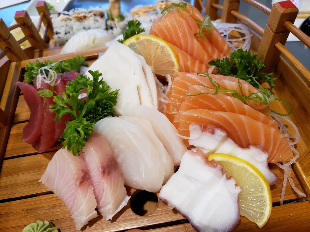 Sushi Momo | 3226 Lake Shore Blvd W, Etobicoke, ON M8V 1M1, Canada | Phone: (416) 255-8788