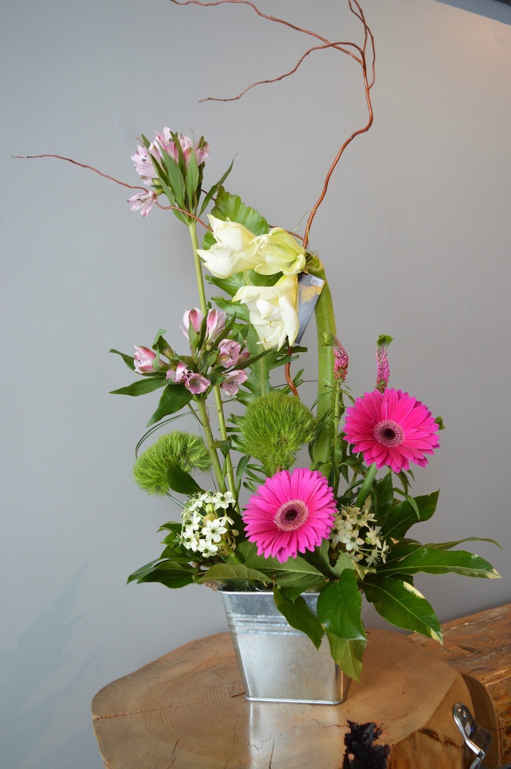 Fleuriste Tes Fleurs | 1275 Boulevard Lemire B, Drummondville, QC J2C 7X9, Canada | Phone: (819) 850-9666