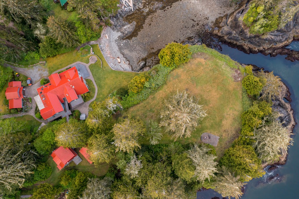 Outer Shores Lodge | 49 Michelsens Ln, Bamfield, BC V0R 1B0, Canada | Phone: (250) 650-2930