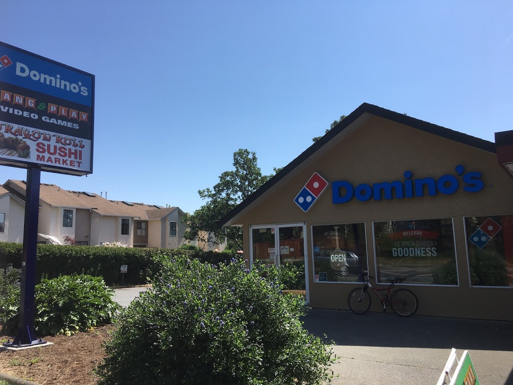 Dominos | 4592 W Saanich Rd, Victoria, BC V8Z 3G4, Canada | Phone: (250) 405-2868