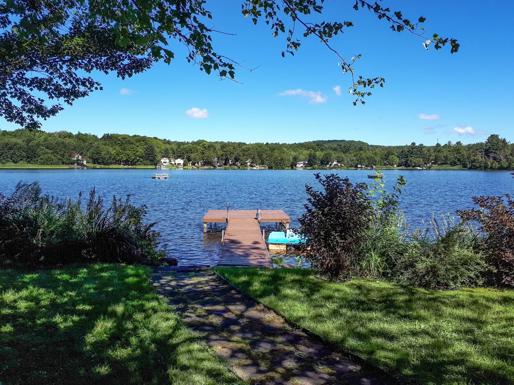 Le Reflet du lac - Chalet à louer | 60 Rue Larose, Dunham, QC J0E 1M0, Canada | Phone: (450) 204-6687