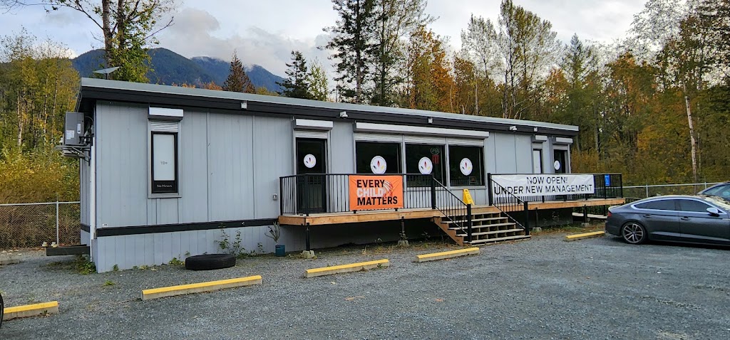 Bloom Community Cannabis Company | Hope | 12450 Lougheed Hwy., Hope, BC V0X 1L0, Canada | Phone: (236) 700-6695