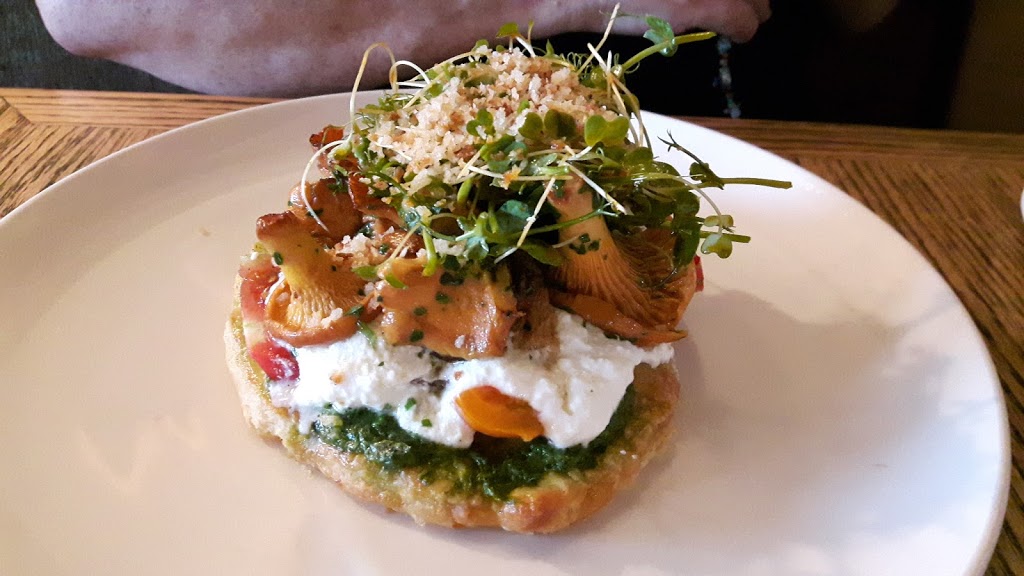 Wellington Gastropub | 1325 Wellington Street West, Ottawa, ON K1Y 3B6, Canada | Phone: (613) 729-1315