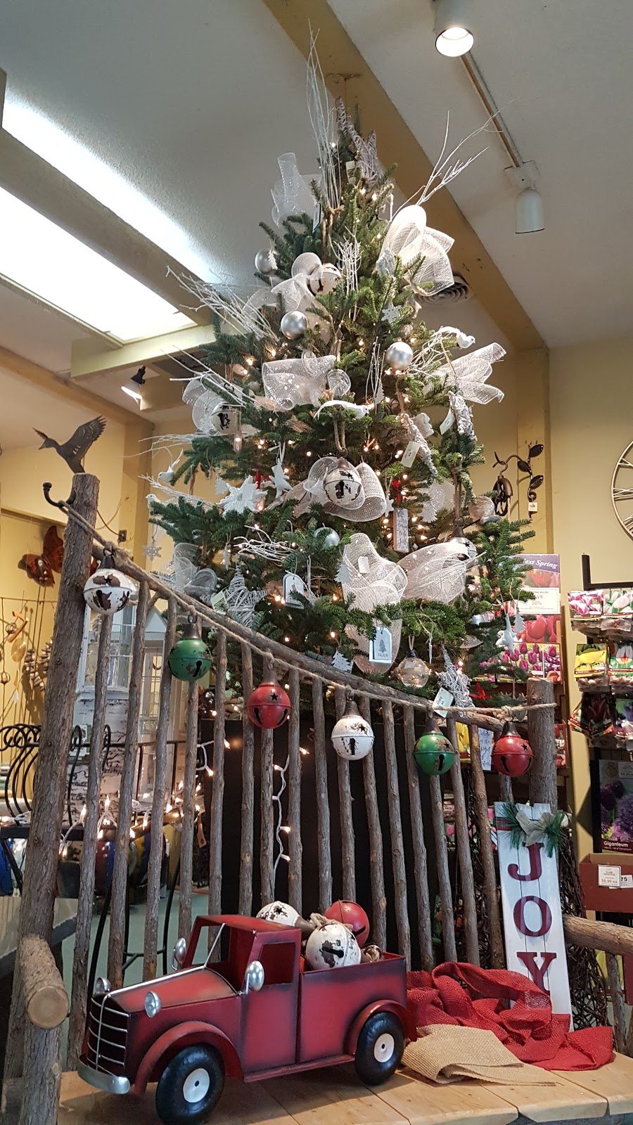 The Living Outdoors Ltd | 486 Main St, Cambridge, ON N1R 5S7, Canada | Phone: (519) 622-1861