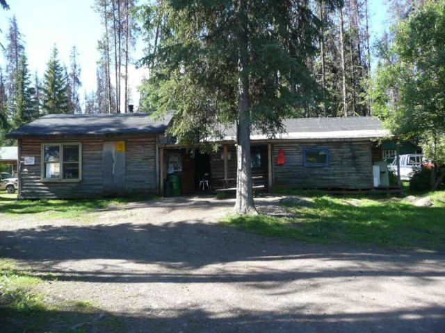 Sky Hi Lodge | 5924 3400 Rd, Loon Lake, BC V0K 2K1, Canada | Phone: (604) 537-3099