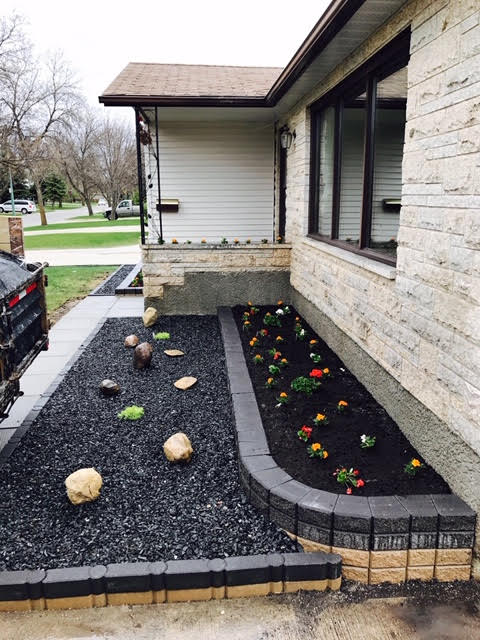 RIVERSTONE LANDSCAPING INC. | 695 Osborne St, Winnipeg, MB R3L 2B8, Canada | Phone: (204) 963-3100