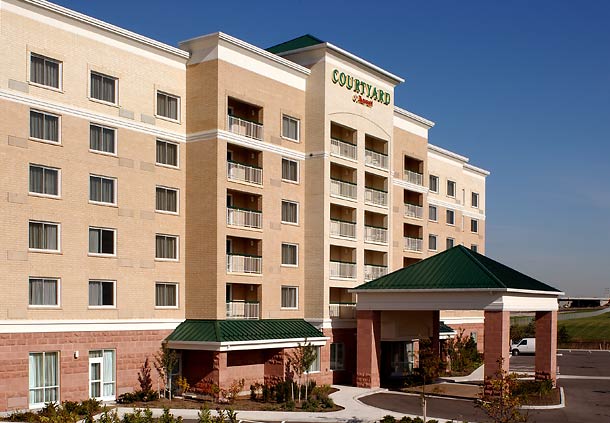 Courtyard by Marriott Toronto Mississauga/Meadowvale | 7015 Century Ave, Mississauga, ON L5N 7K2, Canada | Phone: (905) 567-5566