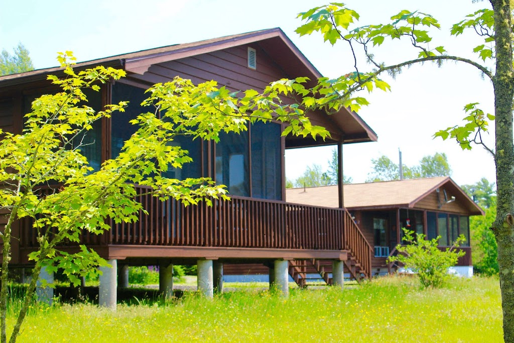 1 & Only Riverside Accommodations | 63 Cottage Dr, Sable River, NS B0T 1V0, Canada | Phone: (902) 656-3071