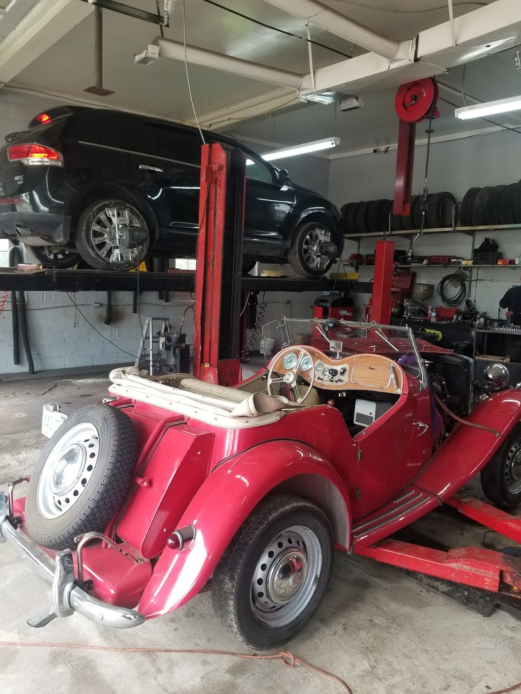 Thim Auto | 2510 Ch. Old Montréal Rd, Cumberland, ON K4C 1A4, Canada | Phone: (613) 833-2531