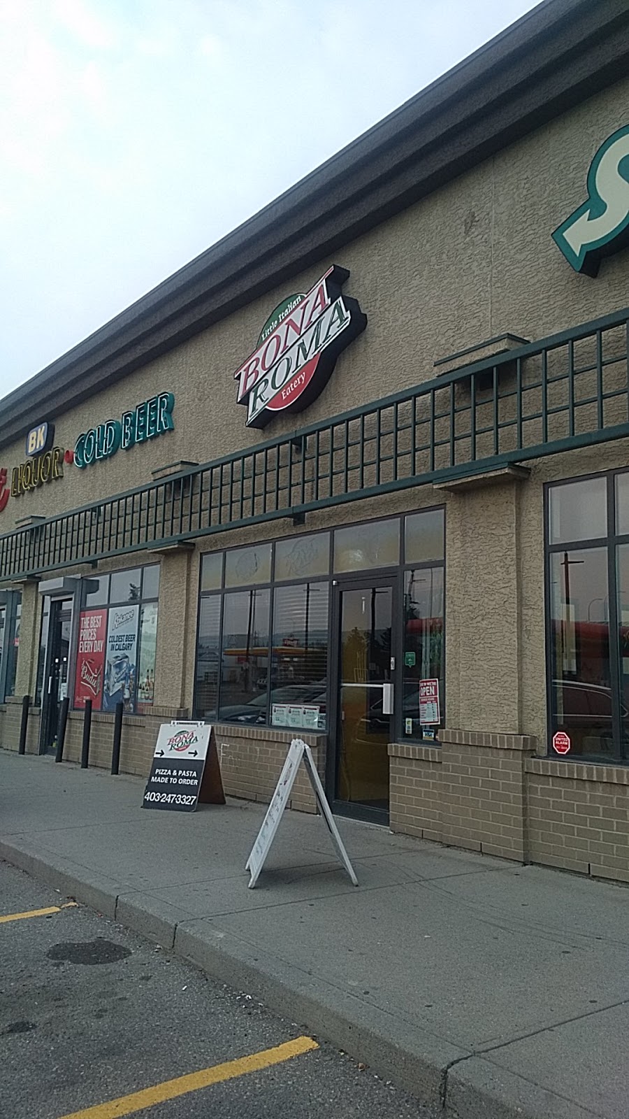 Bona Roma Little Italian Eatery | 89 Bowridge Dr NW, Calgary, AB T3B 3R6, Canada | Phone: (403) 247-3327