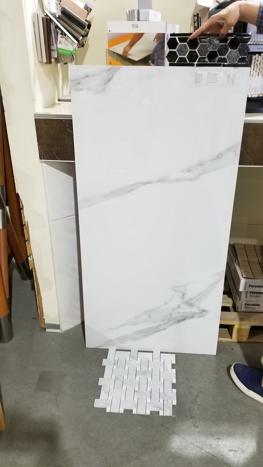 HL Tile Depot | 835 Terminal Ave, Vancouver, BC V6A 2M9, Canada | Phone: (604) 605-8453