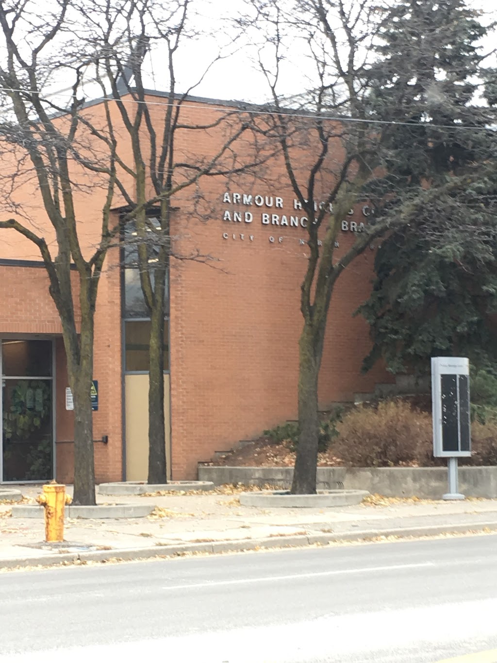 Toronto Public Library - Armour Heights Branch | 2140 Avenue Rd, North York, ON M5M 4M7, Canada | Phone: (416) 395-5430