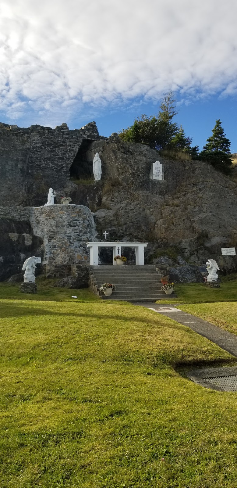 Saint Michael’s Roman Catholic Church | 479 Windgap Rd, Flatrock, NL A1K 1C5, Canada | Phone: (709) 437-6628