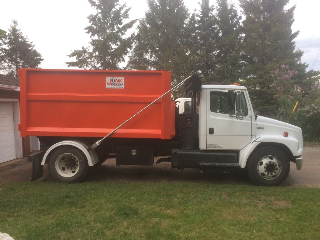 Junk Taxi | 8406 County Rd 21, North Augusta, ON K0G 1R0, Canada | Phone: (613) 802-4004