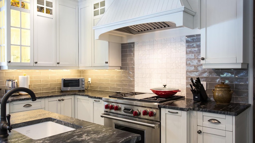 Armoires de cuisine, Kyra Inc | 268 Bd de Sainte-Adèle, Sainte-Adèle, QC J8B 0K6, Canada | Phone: (450) 229-7535