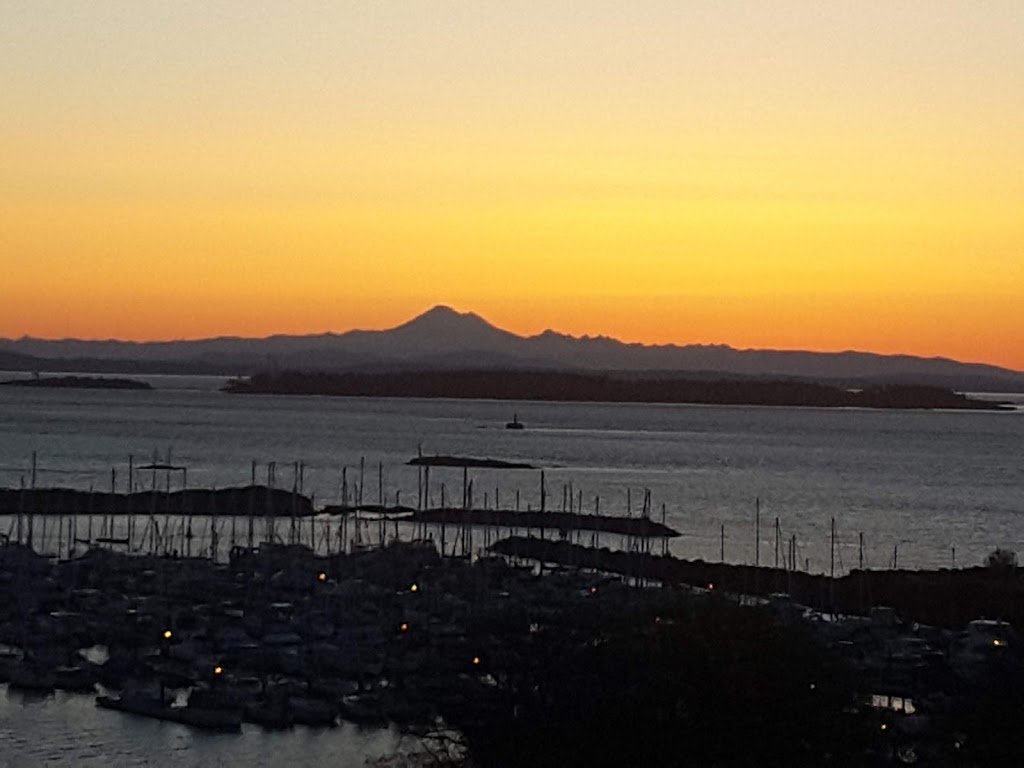 Rudyard Kipling | 1420 Beach Dr, Victoria, BC V8S 2N8, Canada | Phone: (250) 592-9372