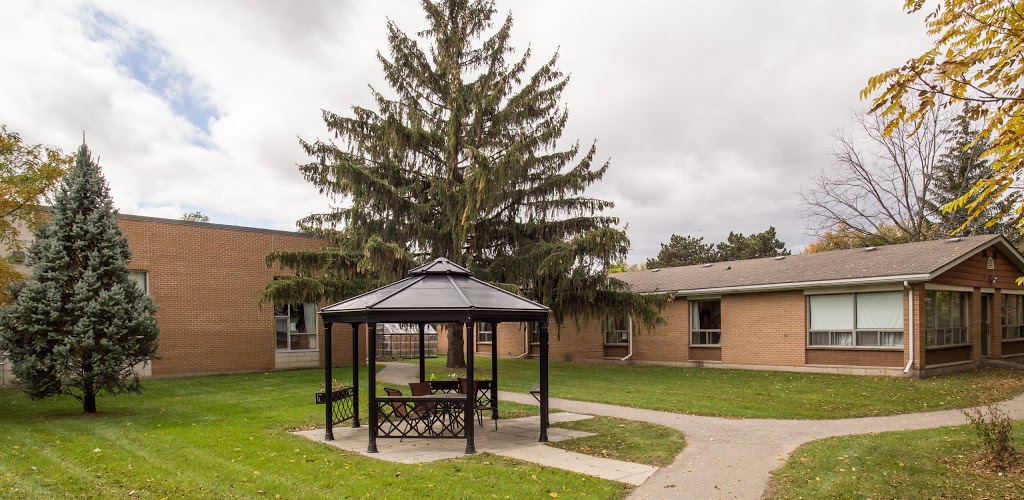 Fox Ridge Care Community | 389 West St, Brantford, ON N3R 3V9, Canada | Phone: (519) 759-4666