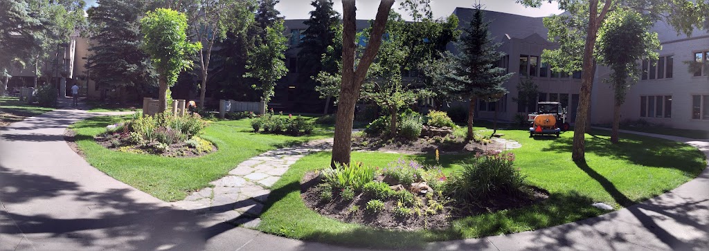 Dr John H Garden Memorial Garden | 4825 Mt Royal Gate SW, Calgary, AB T3E 7N5, Canada | Phone: (403) 440-6111