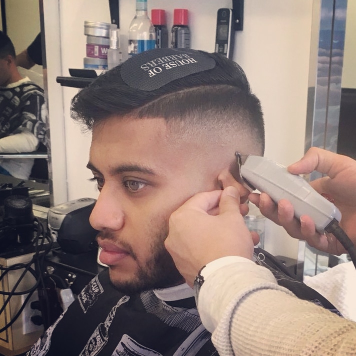 Rivo’s Barbershop | hair care | 695 Mt Pleasant Rd, Toronto, ON M4S 2N4, Canada | 4164877031 OR +1 416-487-7031