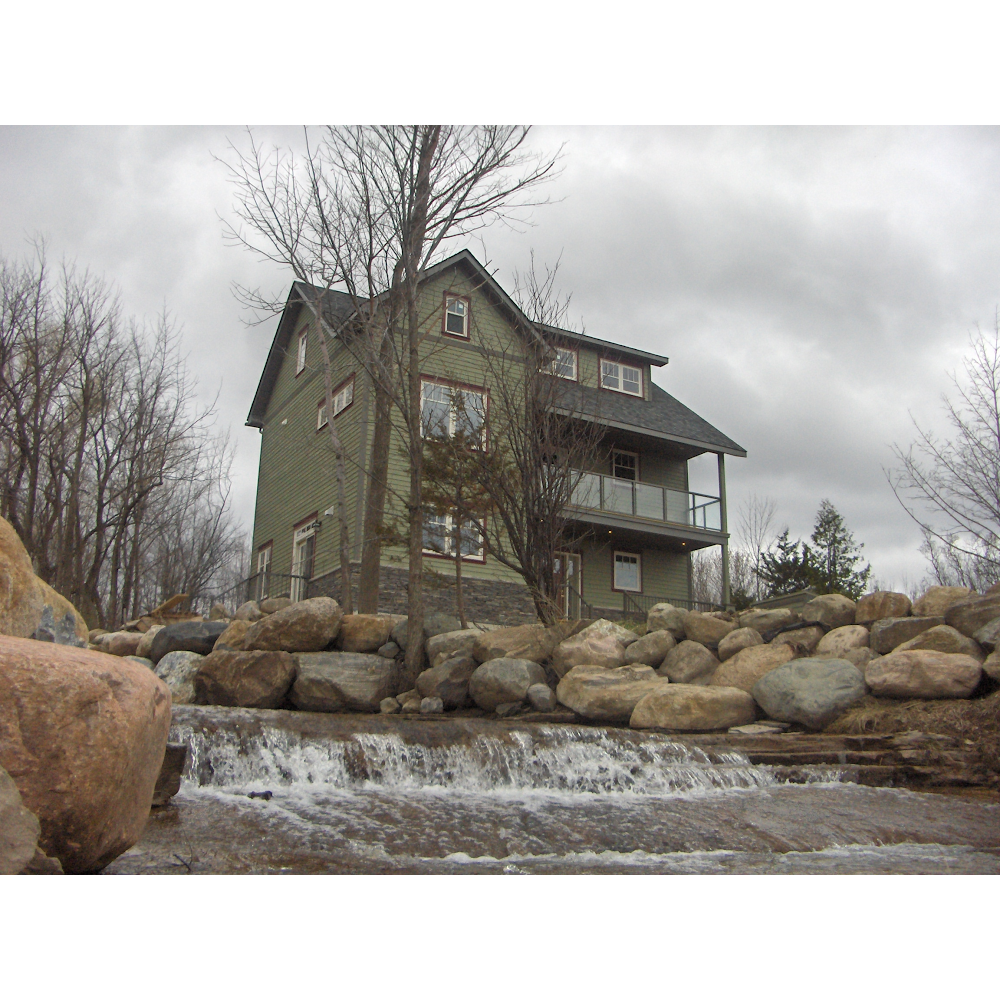 Shale beach House | 209448 ON-26, The Blue Mountains, ON L9Y 0T1, Canada | Phone: (905) 477-3240
