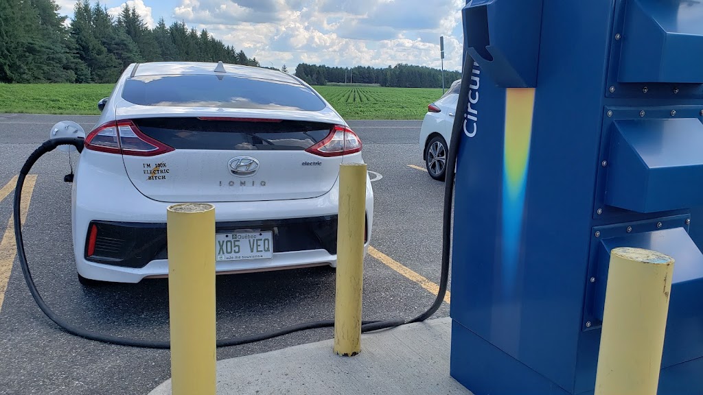 EV Fast Charging station | 1100 Rte Principale, Sainte-Anne-du-Sault, QC G0Z 1C0, Canada | Phone: (855) 999-8378