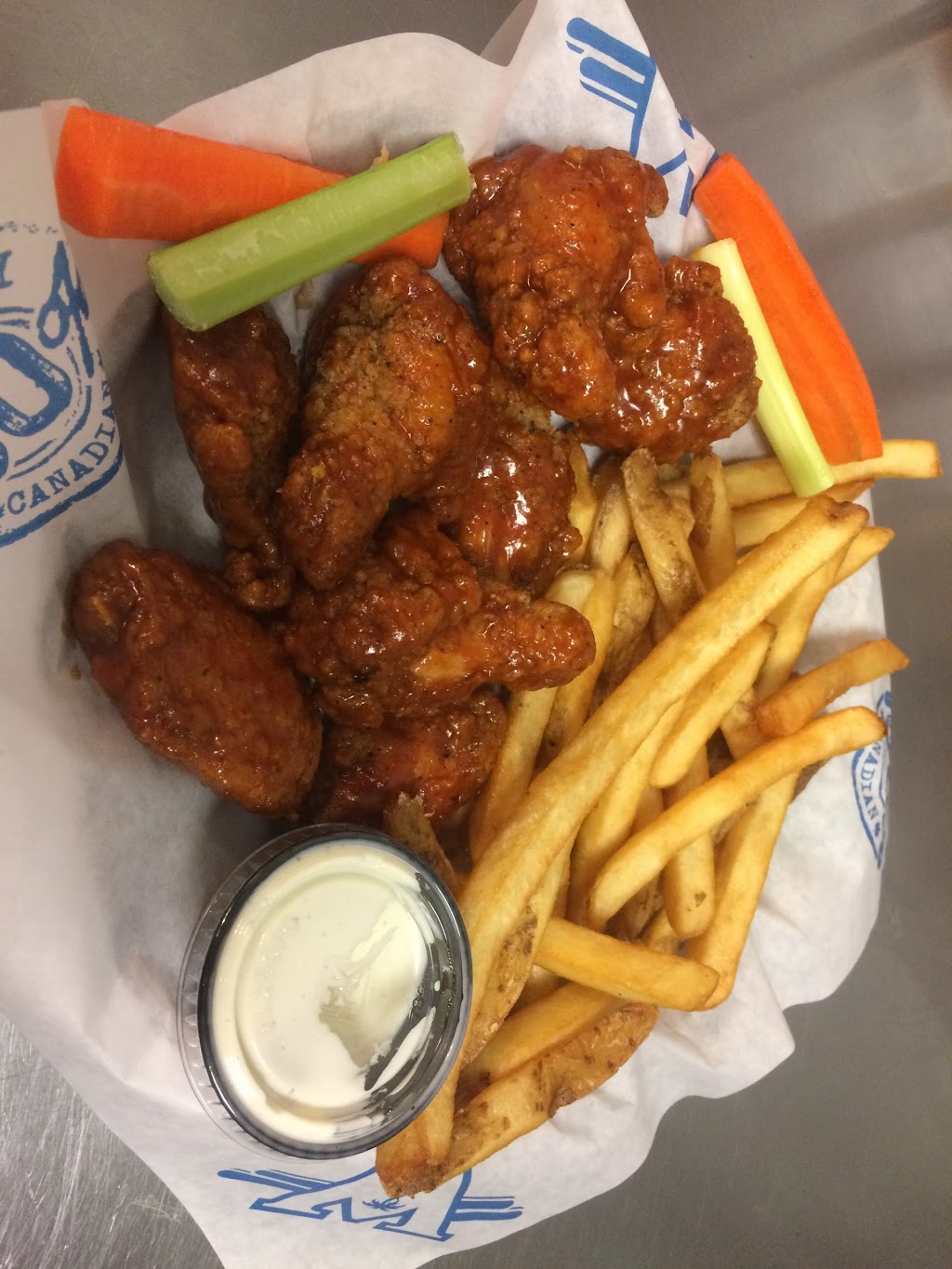 Wild Wing Angus Glen | 4465 Major Mackenzie Dr E, Markham, ON L6C 0M4, Canada | Phone: (905) 534-2601