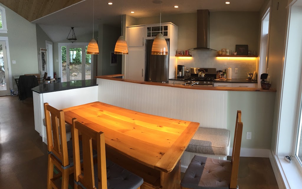 EM Electrical | 199 Meadowbrook Rd, Victoria, BC V9E 1J5, Canada | Phone: (250) 589-7703