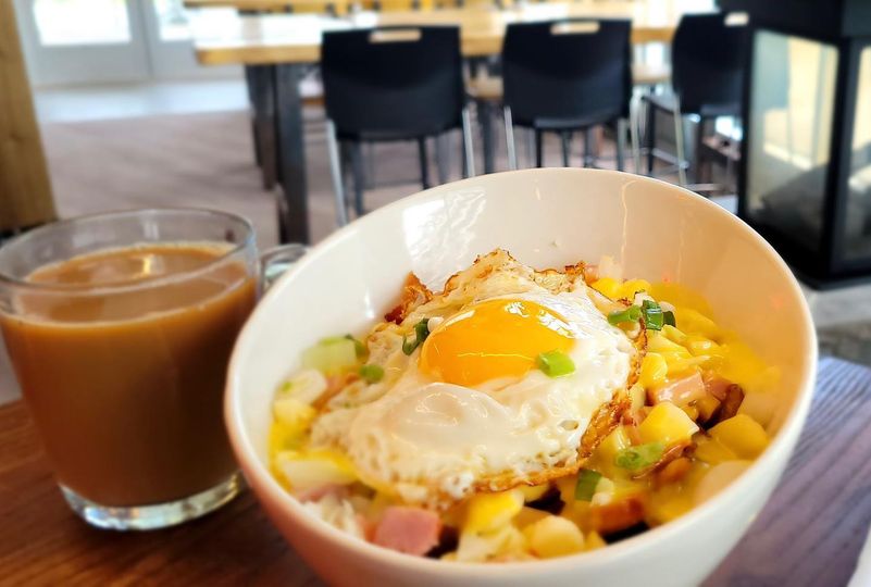 Restaurant Le Pitch | 505 Rue Val St Côme, Saint-Côme, QC J0K 2B0, Canada | Phone: (450) 883-0701