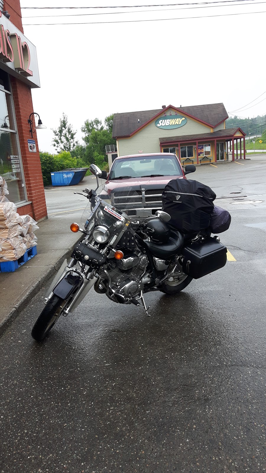 Esso | 5556 QC-112, Ascot Corner, QC J0B 1A0, Canada | Phone: (819) 563-3921