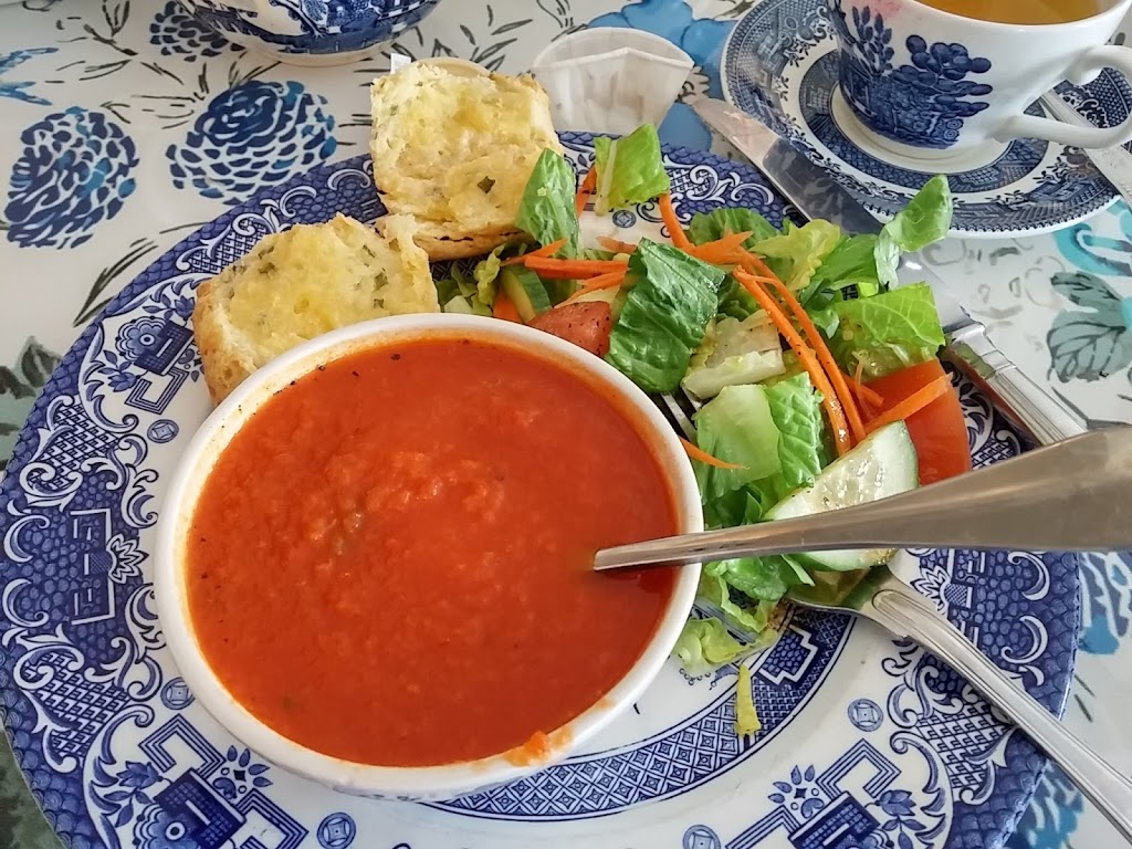 Blue Willow Tea Shop | 900 Bay St, Gravenhurst, ON P1P 1Z9, Canada | Phone: (705) 687-2597