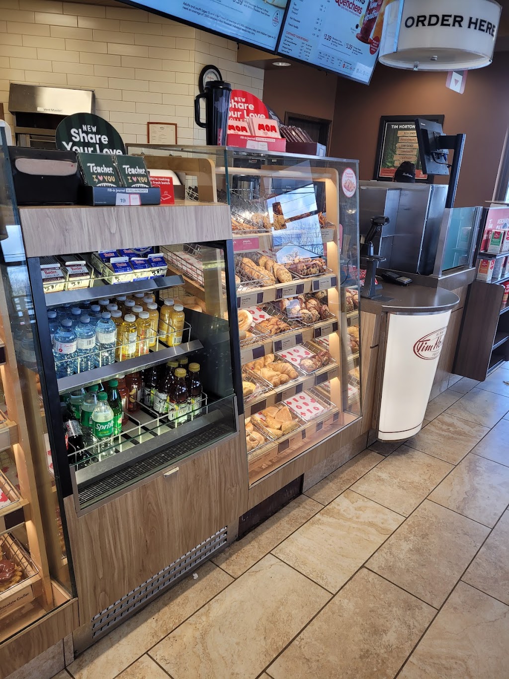 Tim Hortons | 1812 Mountain Rd, Moncton, NB E1G 1A9, Canada | Phone: (506) 862-7651