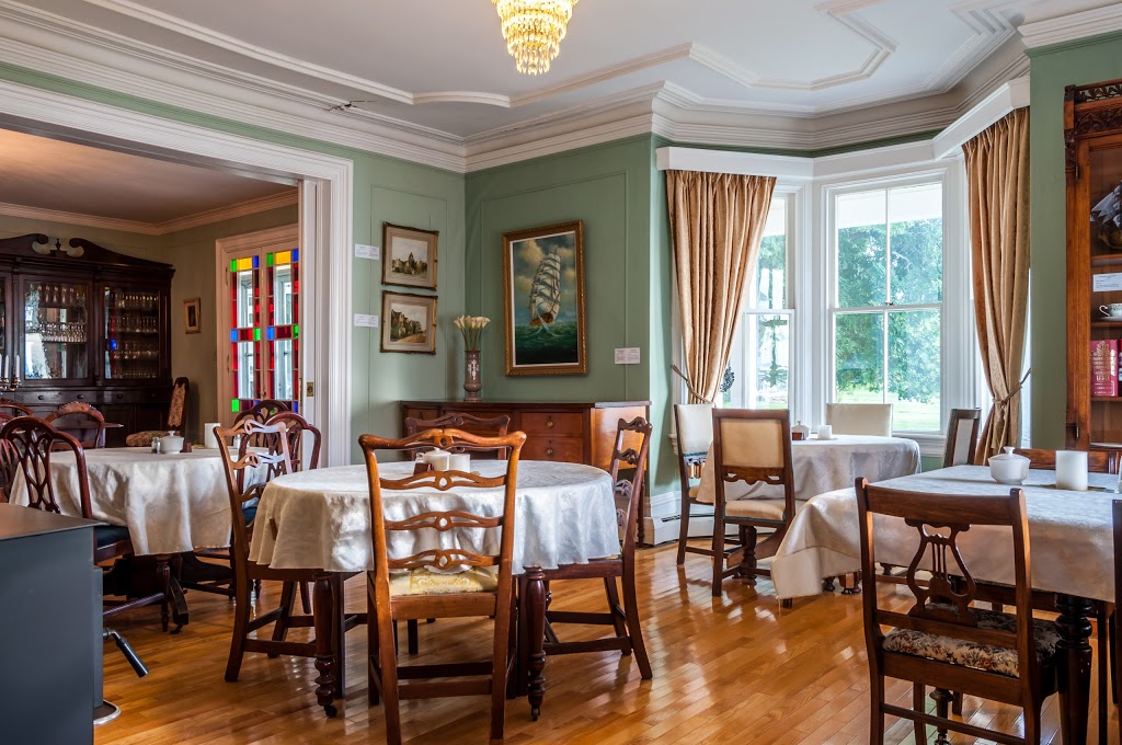 Governors Mansion Inn | 62 St Patricks Dr, Miramichi, NB E1N 5V5, Canada | Phone: (506) 622-3036
