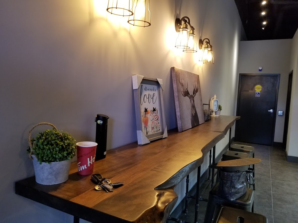 The Alley | 15975 Bayview Ave, Aurora, ON L4G 7Y3, Canada | Phone: (905) 713-3088