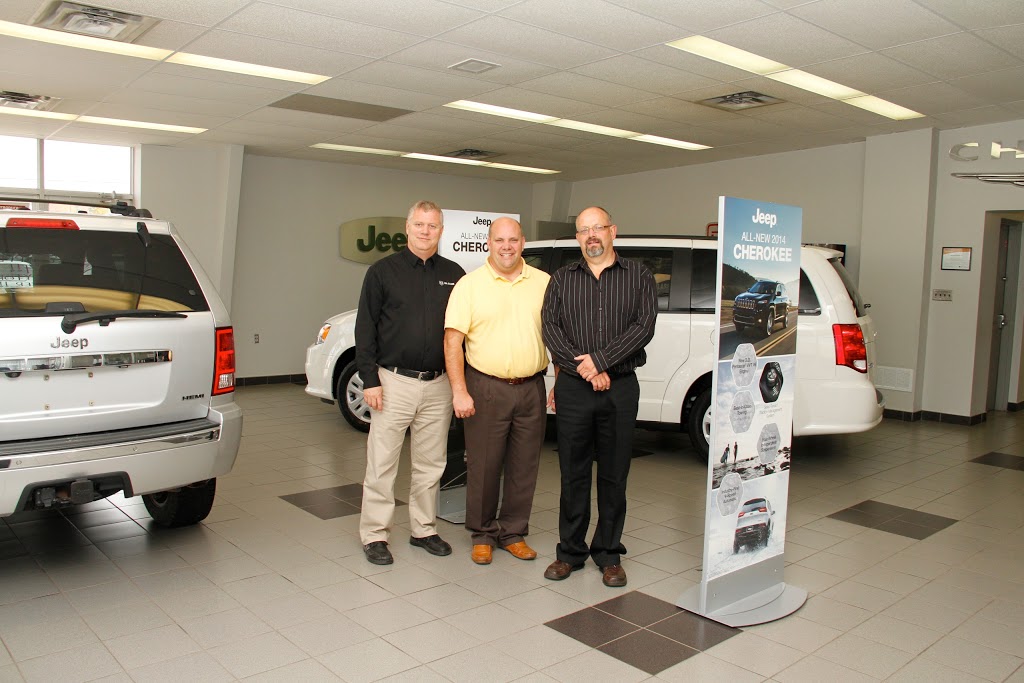 Arnprior Chrysler Ltd. | 205 Madawaska Blvd, Arnprior, ON K7S 1S6, Canada | Phone: (613) 623-4256