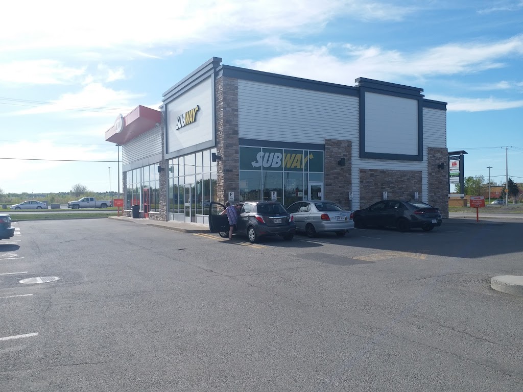 Subway | 2915-B, Boulevard de la Gare Local 110, Vaudreuil-Dorion, QC J7V 8P2, Canada | Phone: (450) 510-3773