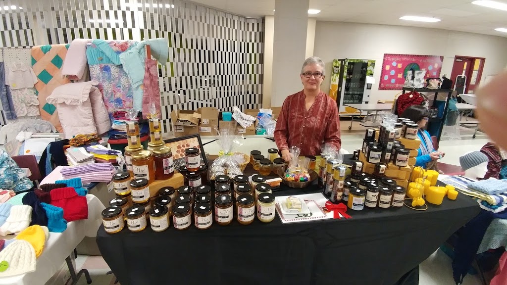 Rucher Mellifera | 3951 Rang Sainte Anne, Saint-Norbert, QC J0K 3C0, Canada | Phone: (450) 835-3266